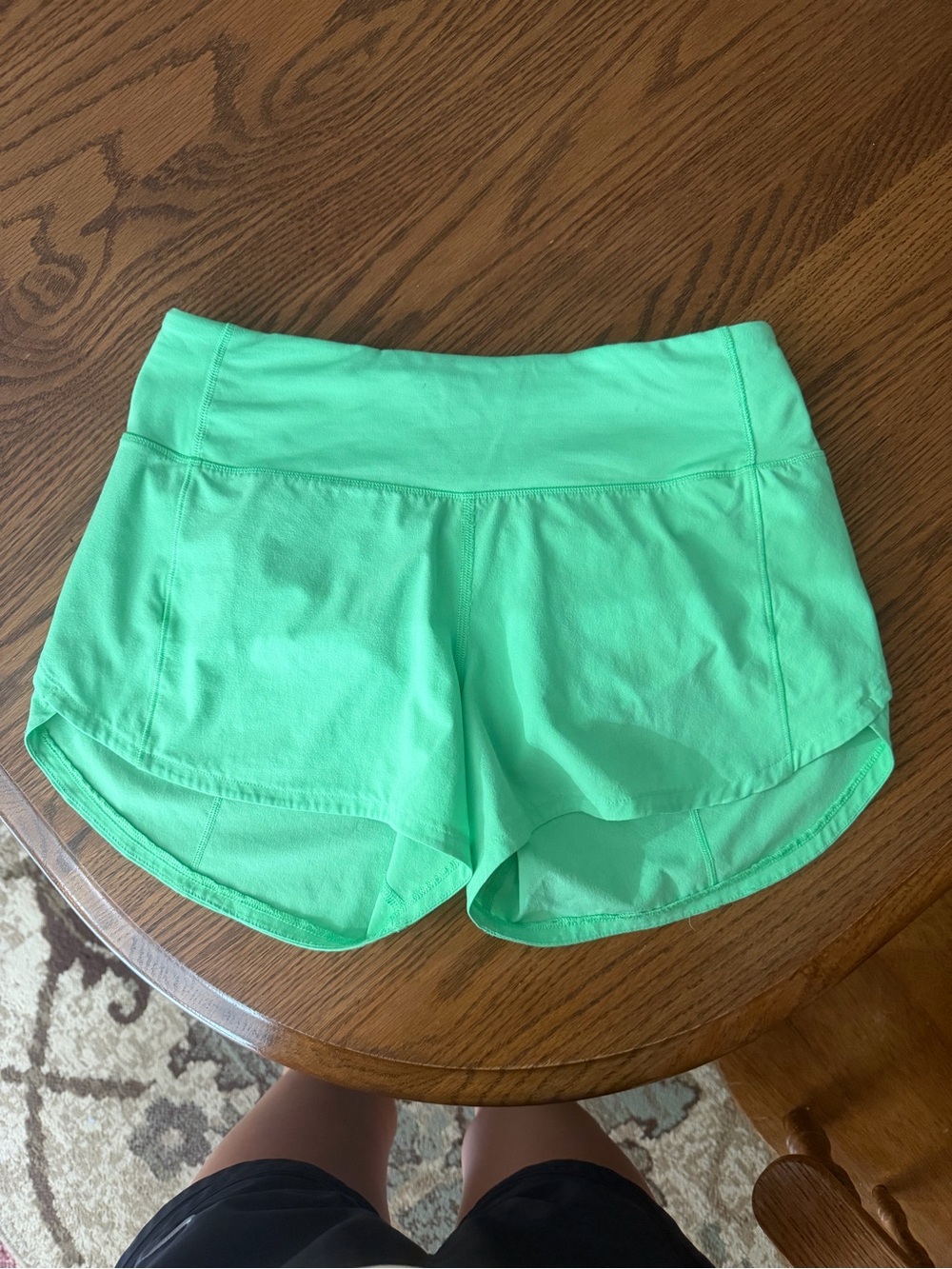 lululemon Speed Ups size 4